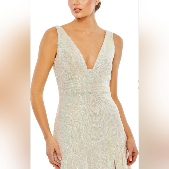 Ieena for Mac Duggal, Sequin Asymmetric Tiered Gown, Iridescent, Size 8,MSRP$398 - Picture 3 of 11